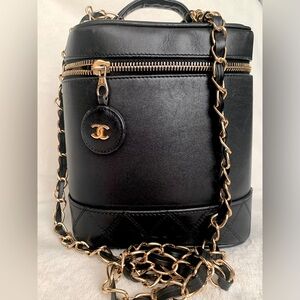 CHANEL Vintage Make-up Vanity Case Crossbody Bag
